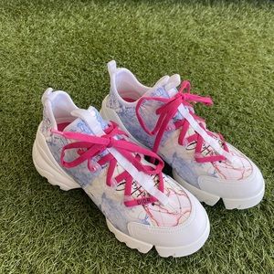 Dior D- connect around the globe sneakers